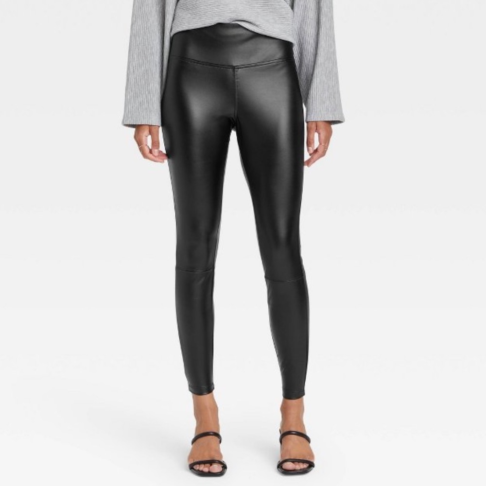 Large Faux Leather Leggings
